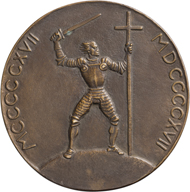 Luther im Mönchsgewand / Ritter mit Schwert auf Weltkugel, 1917, Medaille von H. Schwegerle, Bronze.