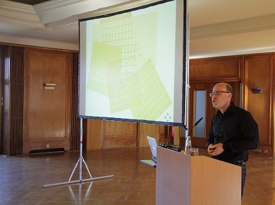 Den Abendvortrag hielt Dr. Noah Bubenhofer (Universität Zürich, Leiter