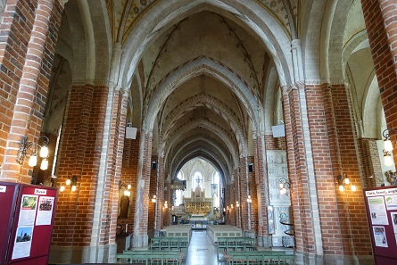 Ein Blick in das Schiff des Doms. Foto: KW.