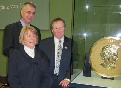 Im Rahmen der Ausstellung „Goldgiganten“ war Big Maple Leaf das erste Mal im Berliner Münzkabinett zu sehen. Foto: UK.