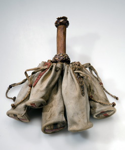 Stielbeutel, Süddeutschland, erste Hälfte 16. Jh. Bayerisches Nationalmuseum (= in Folge BN) Inv. Nr. T 4098.